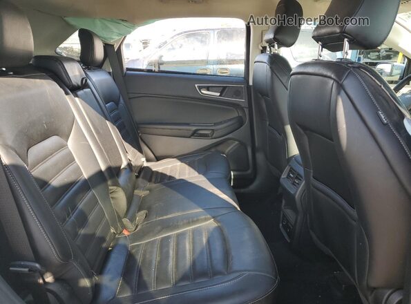 2FMPK4J99NBA88867 2022 FORD EDGE Silver Widok wnętrza z tyłu