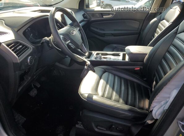 2FMPK4J99NBA88867 2022 FORD EDGE Silver Widok wnętrza z przodu