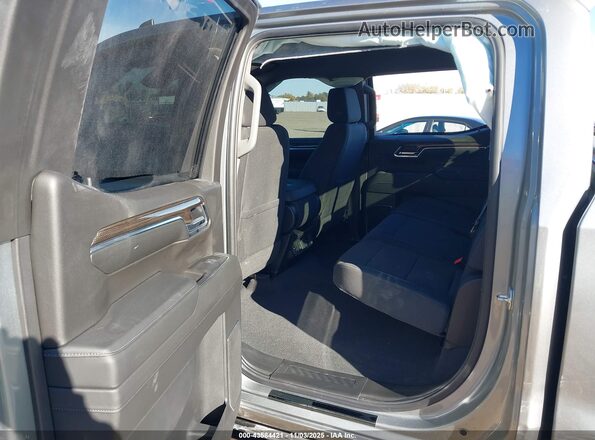 2GCUKDED7S1105575 2025 CHEVROLET SILVERADO Pewter Widok naklejki z numerem VIN