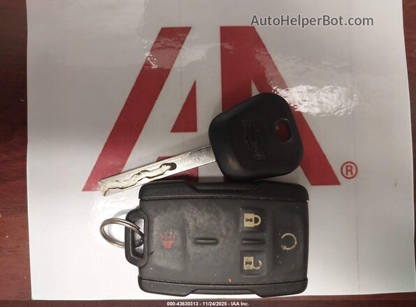 2GCVKREC8J1104104 2018 CHEVROLET SILVERADO Красный Вид панели приборов