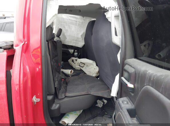 2GCVKREC8J1104104 2018 CHEVROLET SILVERADO Красный Вид наклейки с VIN-кодом
