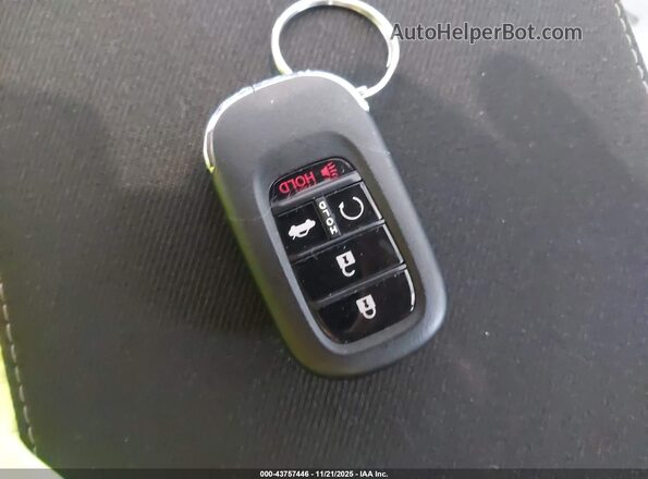 2HGFE4F84TH318348 2026 HONDA CIVIC White Առջևի վահանակի տեսք