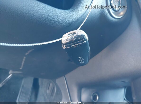 2LMHJ5AT0KBL00256 2019 LINCOLN MKT Black Вид панелі приладів