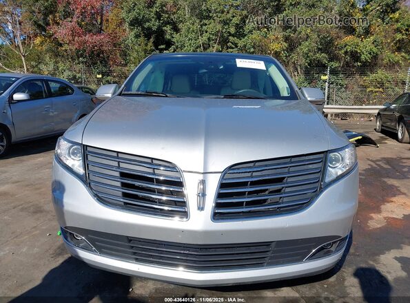 2LMHJ5AT0KBL01911 2019 LINCOLN MKT Silver Vista del cuadro de instrumentos
