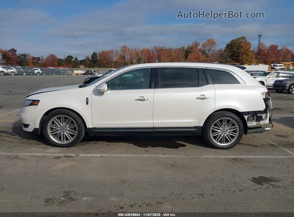 2LMHJ5AT2KBL00694 2019 LINCOLN MKT White 