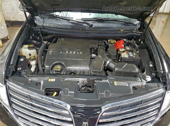 2LMHJ5NK0HBL01207 2017 LINCOLN MKT Black Rear interior view