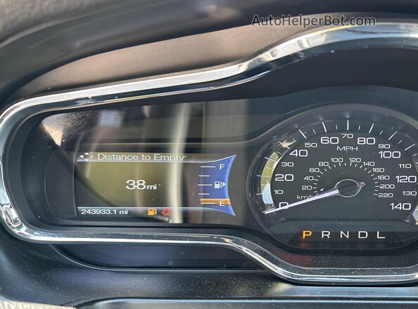 2LMHJ5NK7JBL02473 2018 LINCOLN MKT Черный Вид спереди