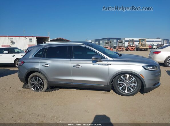2LMPJ6K98NBL09795 2022 LINCOLN NAUTILUS Tan Widok wnętrza z tyłu