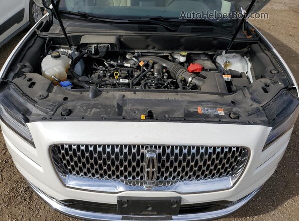2LMPJ8J98NBL17067 2022 LINCOLN NAUTILUS White Vista interior trasera
