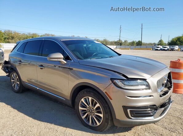2LMPJ8J9XLBL28052 2020 LINCOLN NAUTILUS Gold Front right