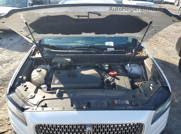 2LMPJ8K92LBL13804 2020 LINCOLN NAUTILUS White Вид підкапотного простору