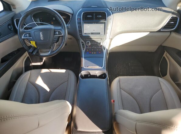 2LMPJ8K92LBL13804 2020 LINCOLN NAUTILUS White Вид панелі приладів