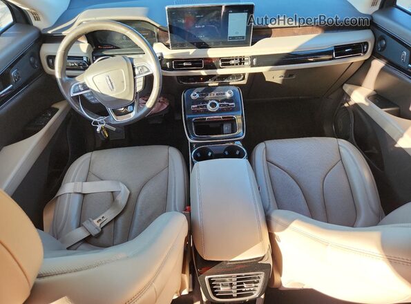 2LMPJ8K99MBL09251 2021 LINCOLN NAUTILUS Beige Vista del salpicadero