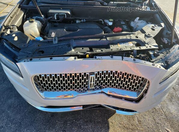 2LMPJ8K99MBL09251 2021 LINCOLN NAUTILUS Beige Vista del compartimento del motor