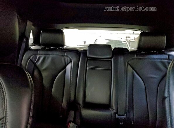 2LMPJ8LR9GBL31415 2016 LINCOLN MKX White Rear seats view