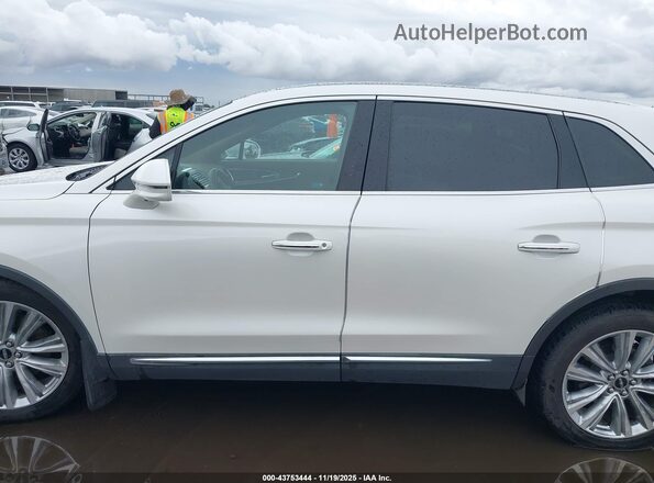 2LMTJ8LP3GBL22268 2016 LINCOLN MKX Белый Панорамный вид салона 360°
