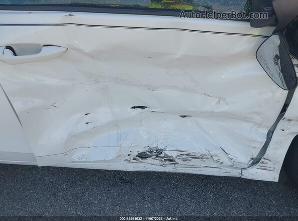 2T1BURHE3HC904573 2017 TOYOTA LL White 