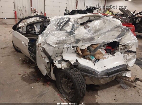 2T1BURHE9JC123756 2018 TOYOTA LL White Tył lewy
