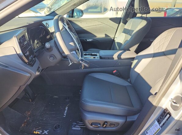 2T2BAMCA4SC108658 2025 LEXUS RX Silver Vista interior delantera