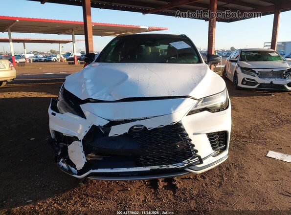 2T2BCMEA4RC016712 2024 LEXUS RX 500H White ხელსაწყოთა პანელის ხედი