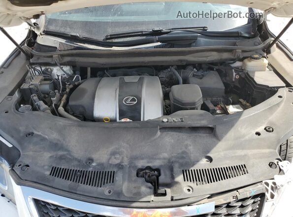 2T2BZMCA2JC151984 2018 LEXUS RX White Engine compartment view