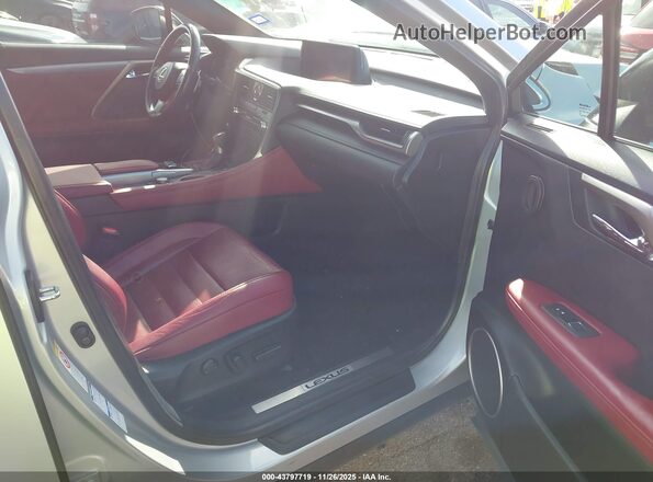 2T2BZMCA2KC196862 2019 LEXUS RX 350 Silver Front interior view
