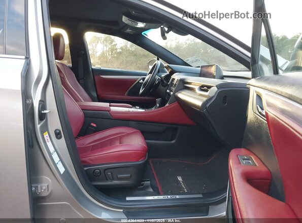 2T2BZMCA3KC185689 2019 LEXUS RX 350 Серебряный Вид салона спереди