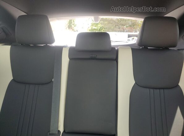 2T2GGCEZ2RC032515 2024 LEXUS NX White Rear seats view