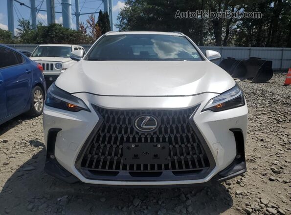 2T2GGCEZ2RC032515 2024 LEXUS NX White Front view