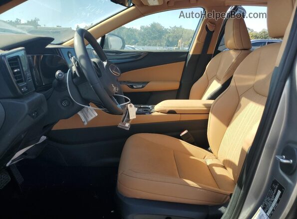 2T2GGCEZ2SC074740 2025 LEXUS NX Silver წინა სალონის ხედი