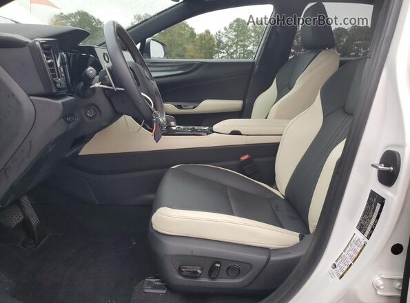 2T2GGCEZ6PC023359 2023 LEXUS NX White წინა სალონის ხედი