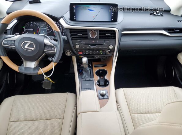 2T2HZMAA3NC233791 2022 LEXUS RX Серый Вид панели приборов