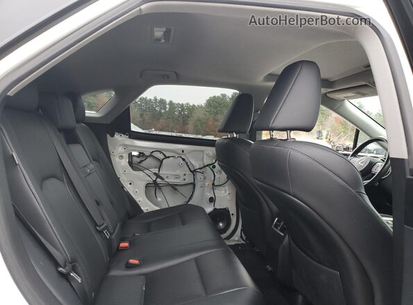 2T2HZMDA1LC225746 2020 LEXUS RX White Rear interior view