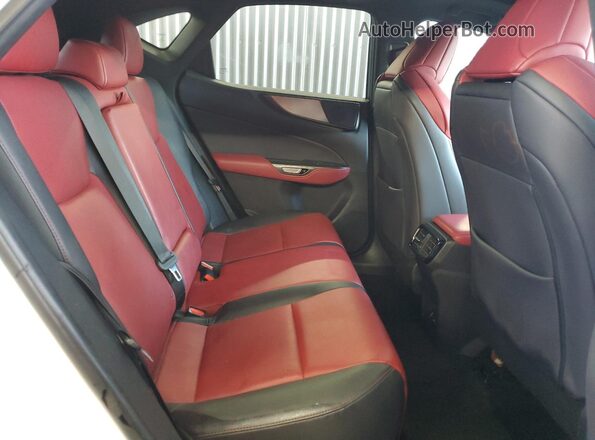 2T2KGCEZ5NC015079 2022 LEXUS NX White Widok wnętrza z tyłu