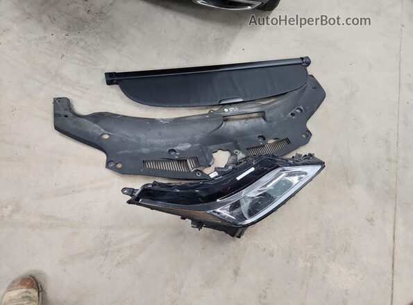 2T2SZMDA8LC256742 2020 LEXUS RX Silver Vista de la etiqueta del VIN