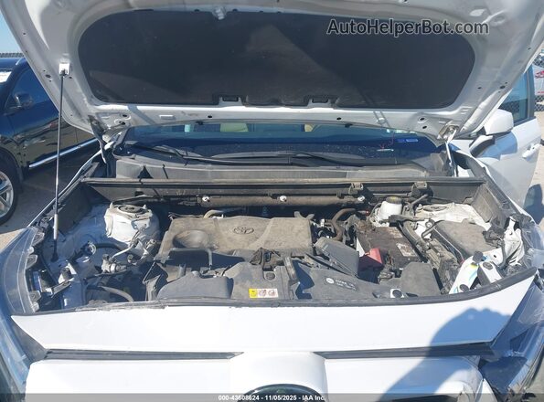 2T3C1RFV8PW280581 2023 TOYOTA LE White Rear view