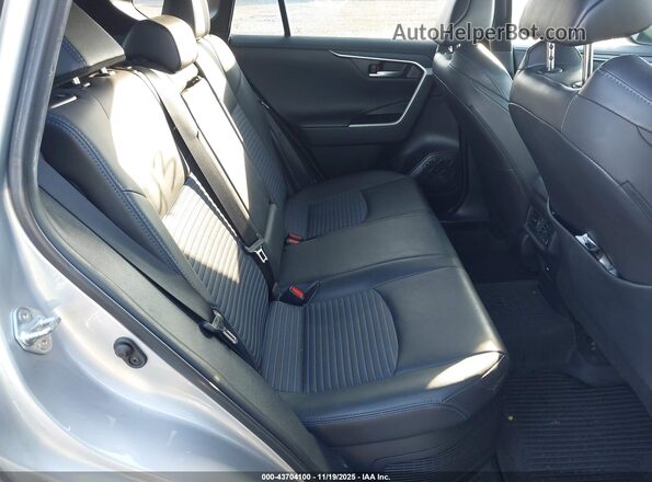2T3E6RFV0MW021525 2021 TOYOTA RAV4 HYBRID Light Blue Widok naklejki z numerem VIN