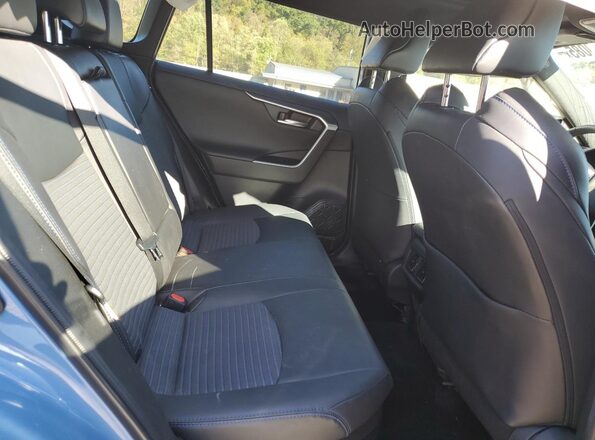 2T3E6RFV8NW030197 2022 TOYOTA RAV4 Blue Vista interior trasera
