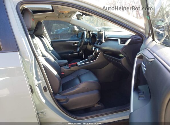 2T3J1RFV2LC099981 2020 TOYOTA RAV4 Turquoise Front interior view