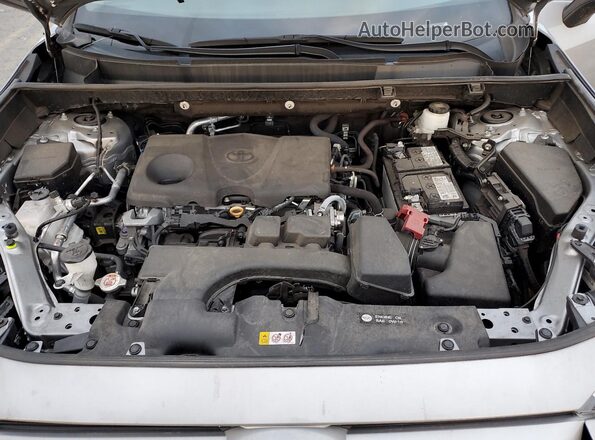 2T3P1RFV1PW354585 2023 TOYOTA LE Silver Widok komory silnika
