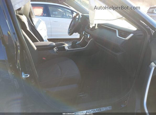 2T3RWRFV1RW251776 2024 TOYOTA LE Черный Вид салона спереди