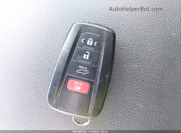 2T3W1RFV1NC186991 2022 TOYOTA LE Silver Dashboard view