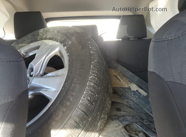 2T3W1RFV9KW011222 2019 TOYOTA LE Gray Вид задніх сидінь