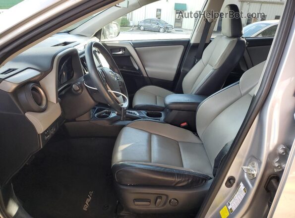 2T3YFREVXGW303898 2016 TOYOTA LIMITED Серебряный Вид салона спереди