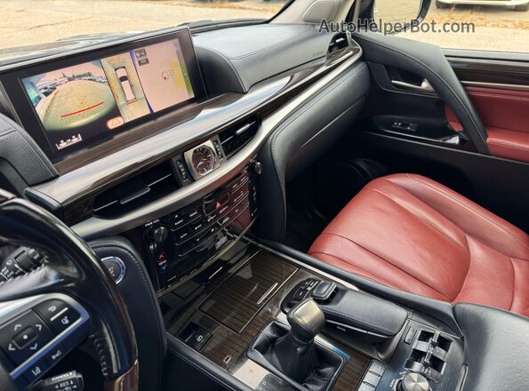 JTJHY7AX6J4263505 2018 LEXUS LX Silver 