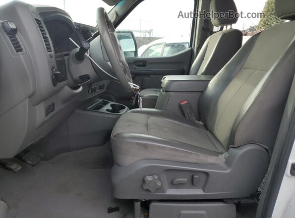 5BZBF0AA6KN852308 2019 NISSAN NV White Widok deski rozdzielczej