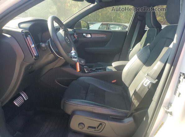 YV4AC2HM3M2513734 2021 VOLVO XC40 Белый Вид панели приборов