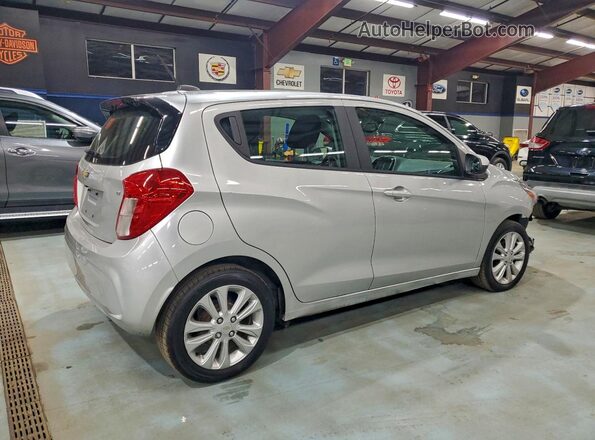 KL8CD6SA3JC470736 2018 CHEVROLET SPARK Silver Առջևի աջ
