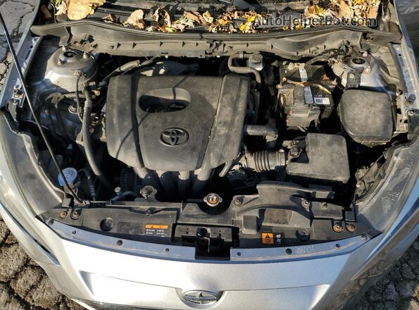 3MYDLBZV0GY104119 2016 TOYOTA SCION Silver Widok komory silnika