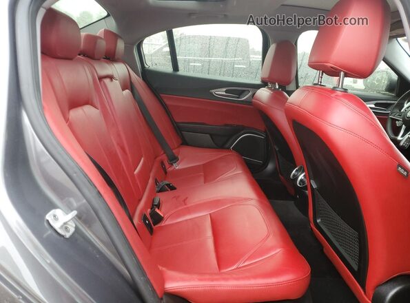 ZARFAEDN1H7550133 2017 ALFA ROMEO GIULIA Серый Вид задней части салона